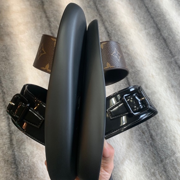 { Louis Vuitton } Sunbath Flat Mules Black Sandal - Picture 7 of 15